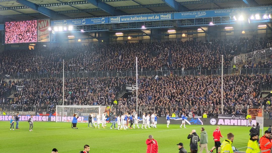 DSC Arminia Bielefeld – FC St. Pauli 2-0 (4)