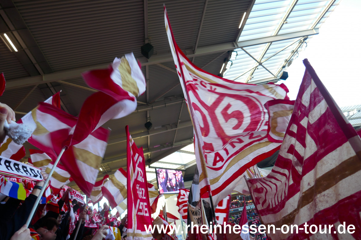1. FSV Mainz 05 – Eintracht Frankfurt 1-1 (11)