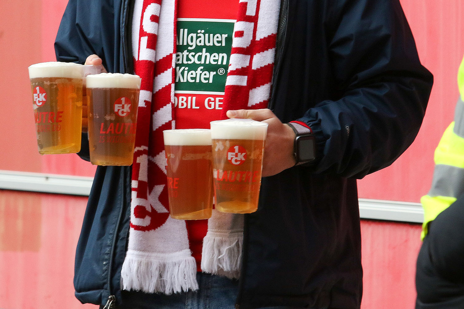 1. FC Kaiserslautern – Holstein Kiel 2-1 (8)