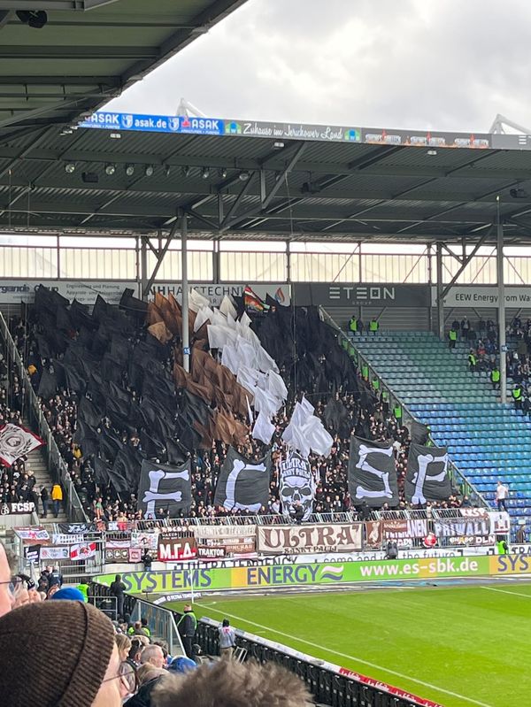 1. FC Magdeburg – FC St. Pauli 1-2 (2)