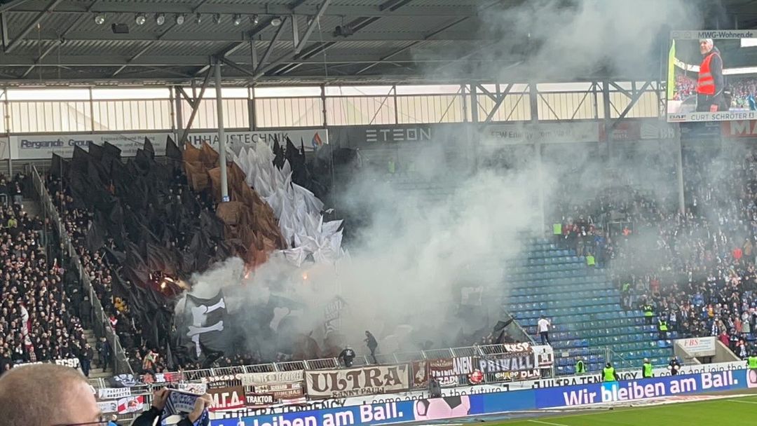 1. FC Magdeburg – FC St. Pauli 1-2 (4)