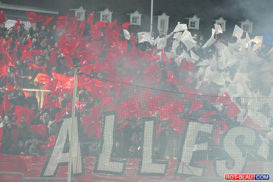 Wuppertaler SV – Rot-Weiss Essen 0-1 (1)
