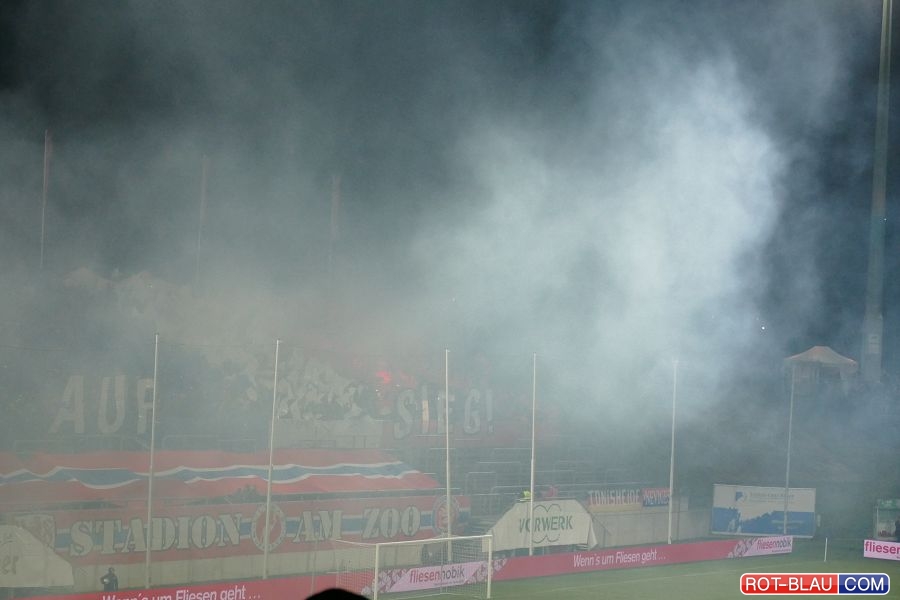 Wuppertaler SV – Rot-Weiss Essen 0-1 (12)