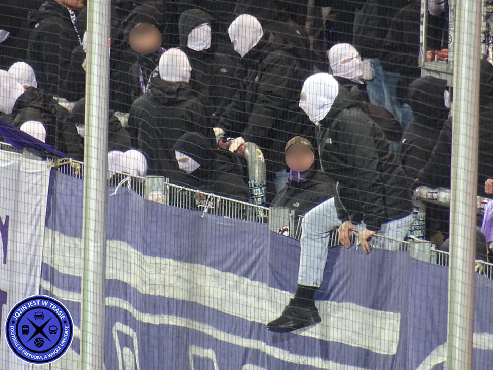 FSV Zwickau – FC Erzgebirge Aue 0-2 (9)