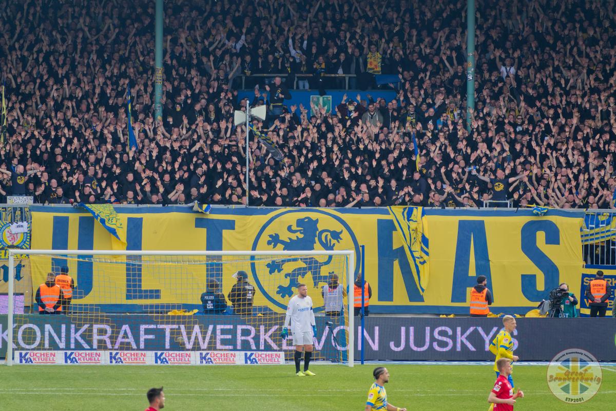 Eintracht Braunschweig – Hannover 96 1-0 (21)
