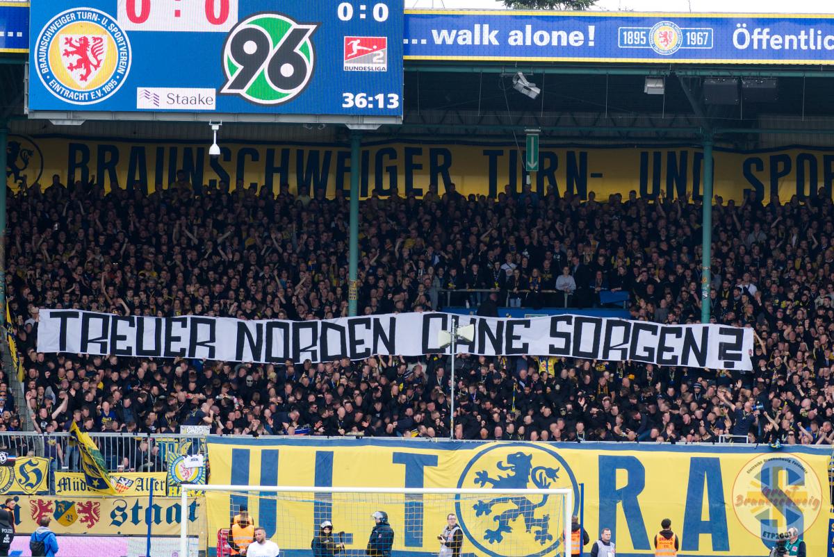 Eintracht Braunschweig – Hannover 96 1-0 (27)