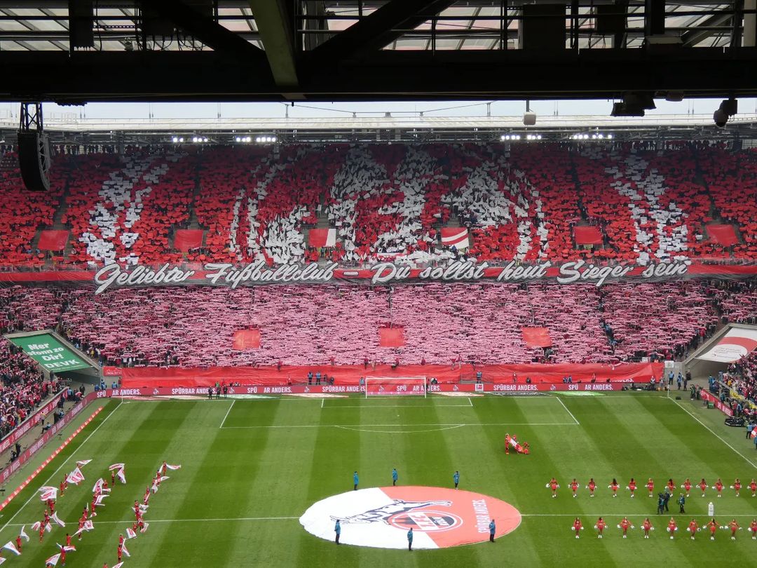 1. FC Köln – Borussia Mönchengladbach 0-0 (17)