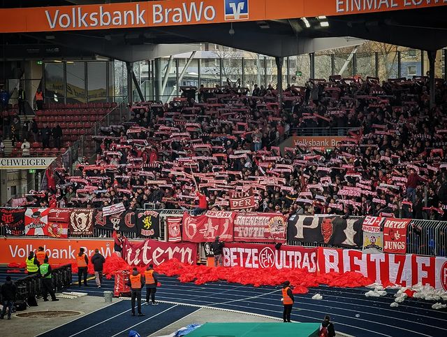 Eintracht Braunschweig – 1. FC Kaiserslautern 1-0 (4)