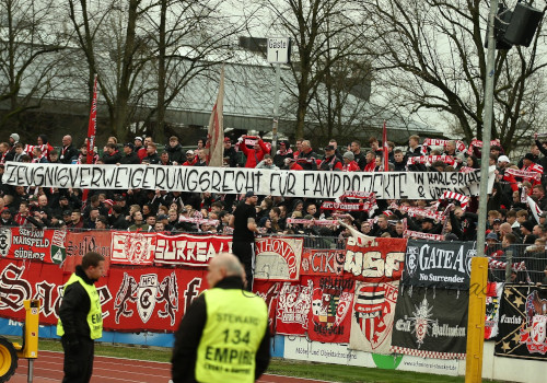 SpVgg Bayreuth – Hallescher FC 0-1 (6)
