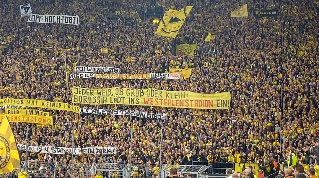 Borussia Dortmund – Eintracht Frankfurt 4-0 (13)