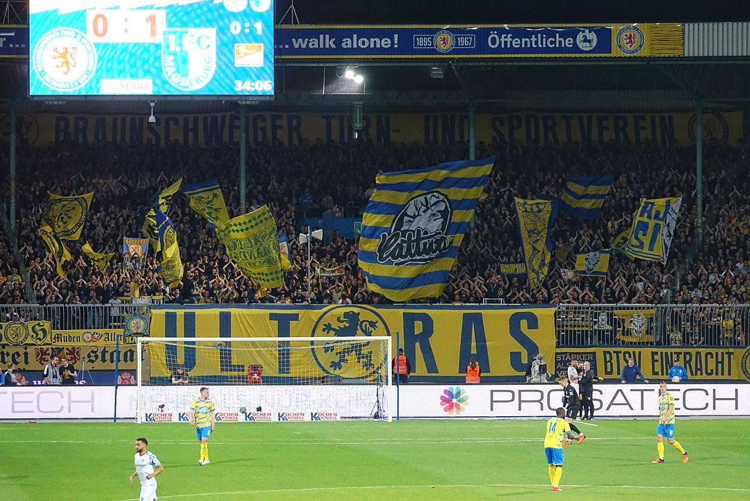 Eintracht Braunschweig – 1. FC Magdeburg 1-2 (4)