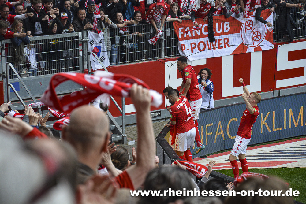 1. FSV Mainz 05 – FC Bayern München 3-1 (9)
