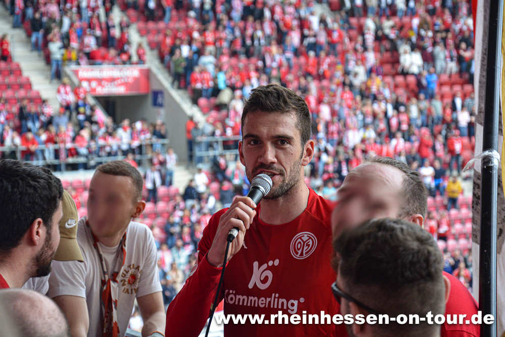1. FSV Mainz 05 – FC Bayern München 3-1 (15)