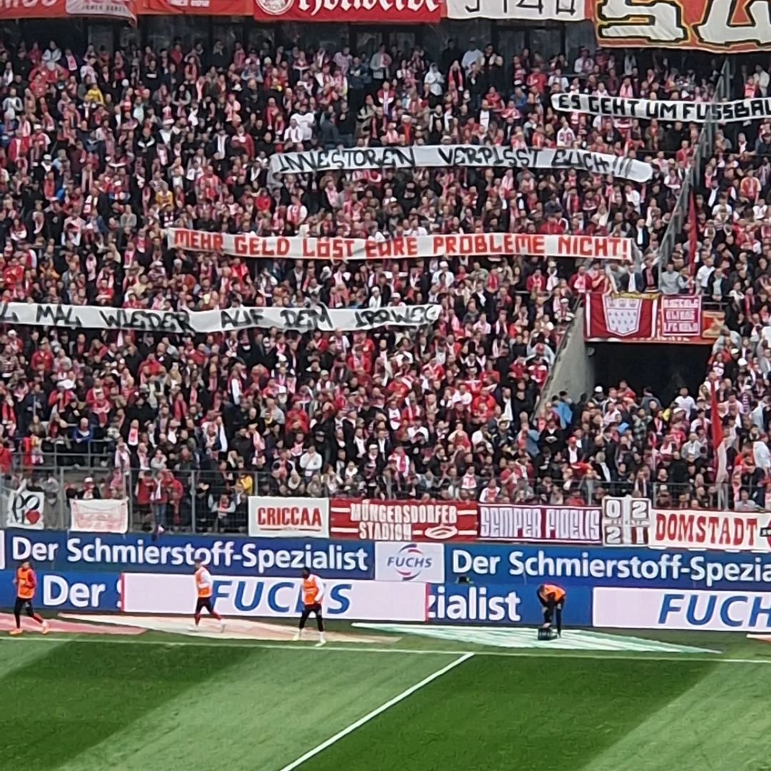 1. FC Köln – SC Freiburg 0-1 (52)