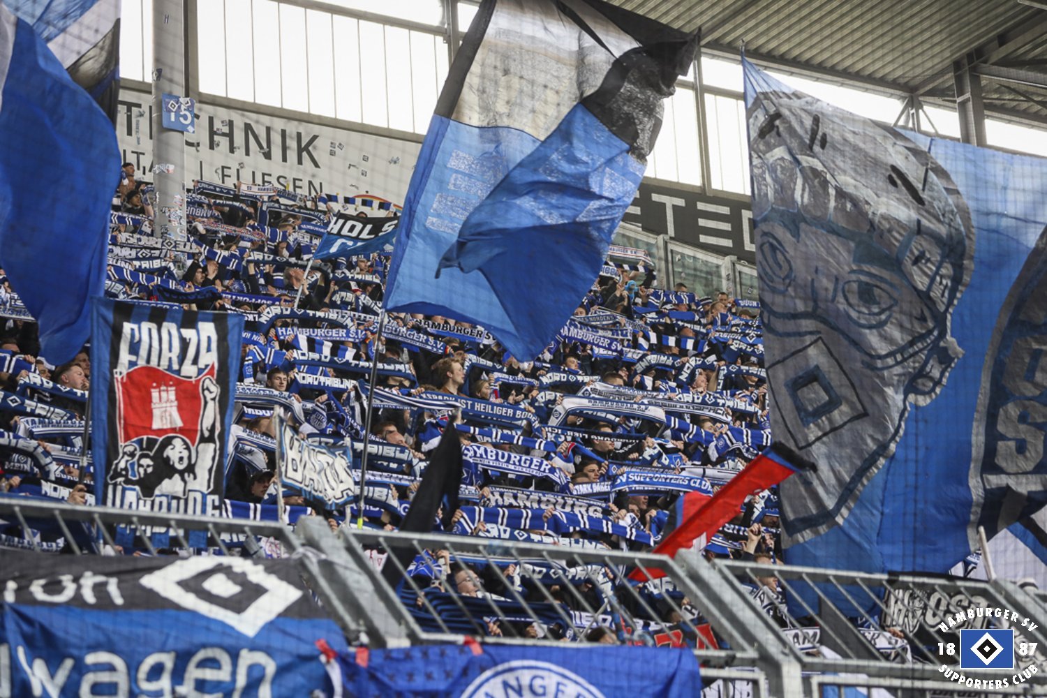 1. FC Magdeburg – Hamburger SV 3-2 (6)