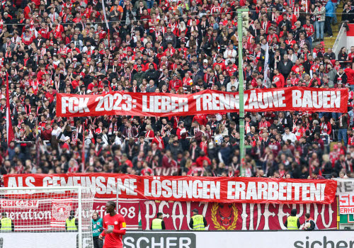 1. FC Kaiserslautern – FC Hansa Rostock 0-1 (4)