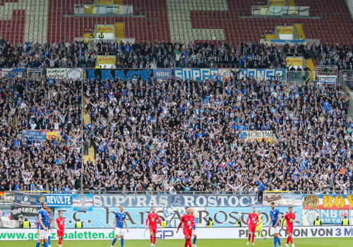 1. FC Kaiserslautern – FC Hansa Rostock 0-1 (5)