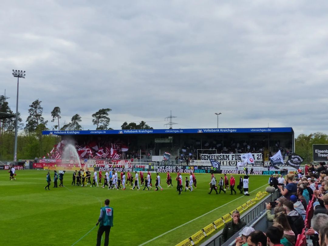 SV Sandhausen – SSV Jahn Regensburg 2-1 (1)