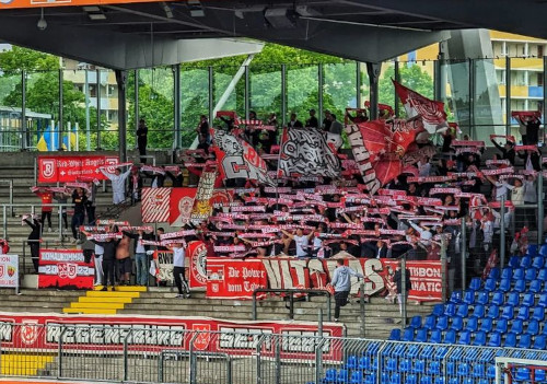 Gästefans | Eintracht Braunschweig – SSV Jahn Regensburg (20.05.2023) 1-2