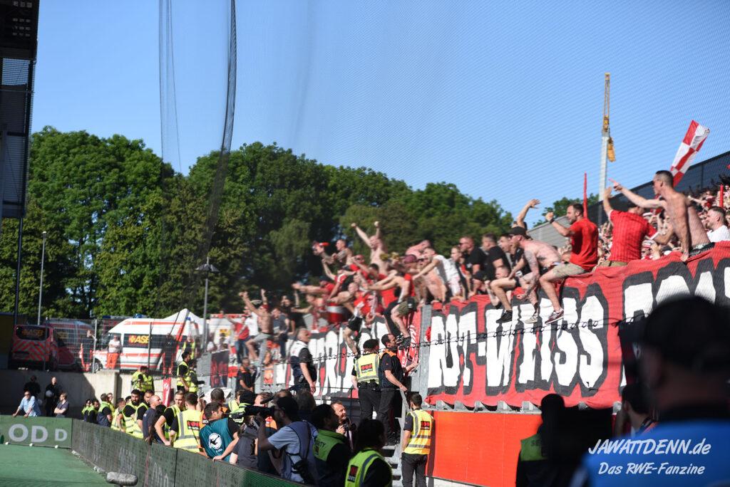 Rot-Weiss Essen – Rot-Weiß Oberhausen 2-0 (4)