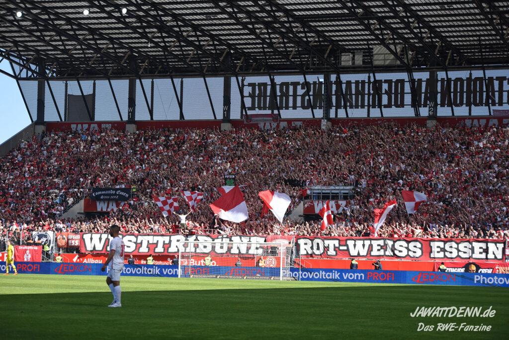 Rot-Weiss Essen – Rot-Weiß Oberhausen 2-0 (8)