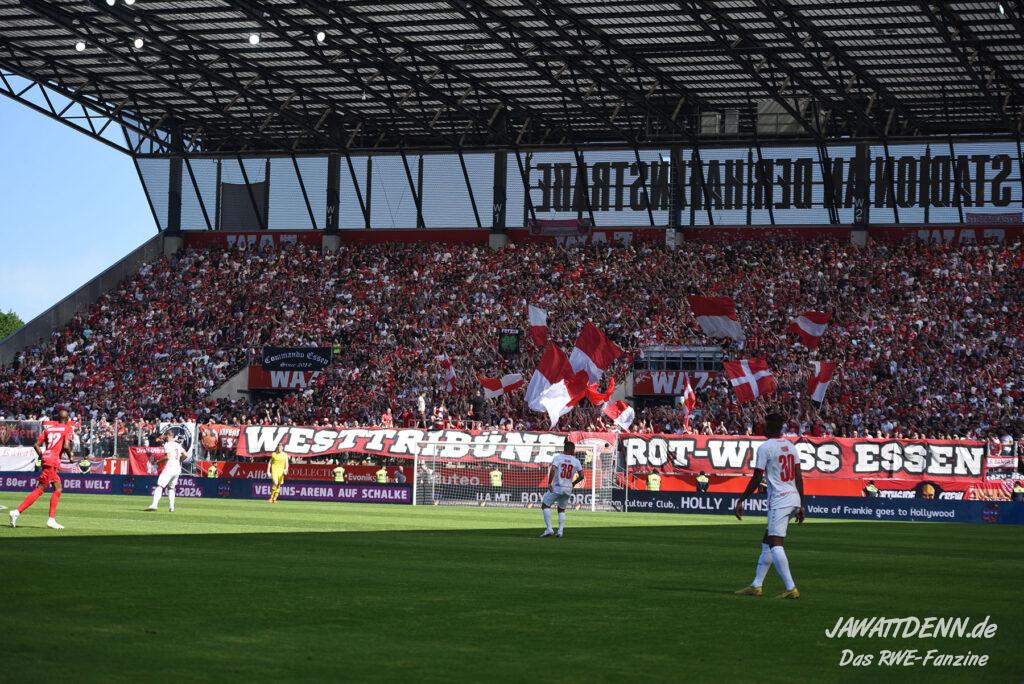 Rot-Weiss Essen – Rot-Weiß Oberhausen 2-0 (10)