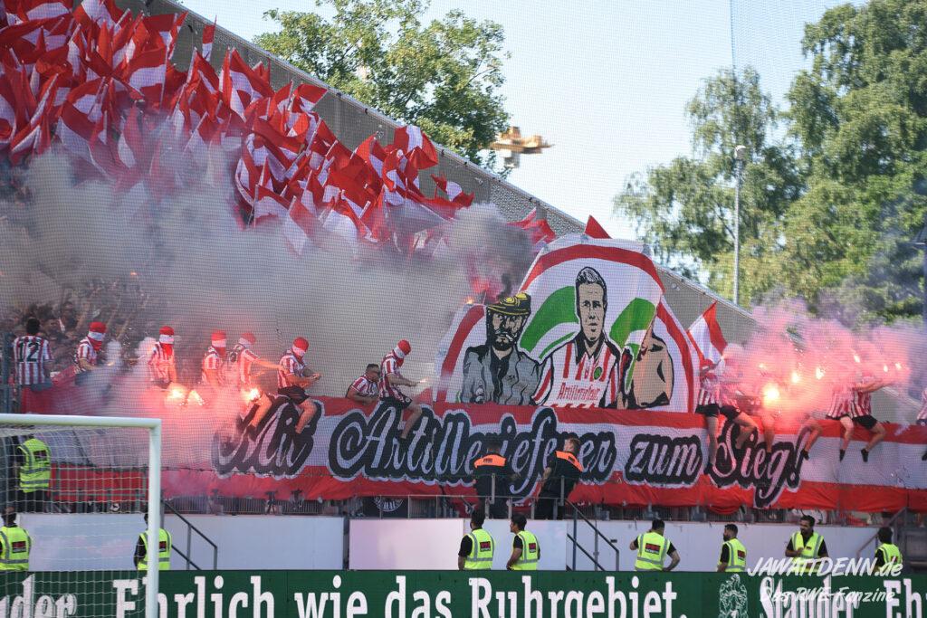 Rot-Weiss Essen – Rot-Weiß Oberhausen 2-0 (2)