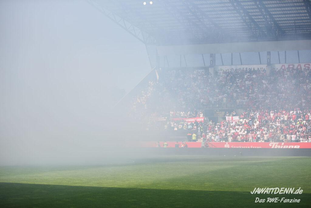 Rot-Weiss Essen – Rot-Weiß Oberhausen 2-0 (5)