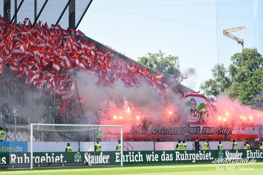 Rot-Weiss Essen – Rot-Weiß Oberhausen 2-0 (12)