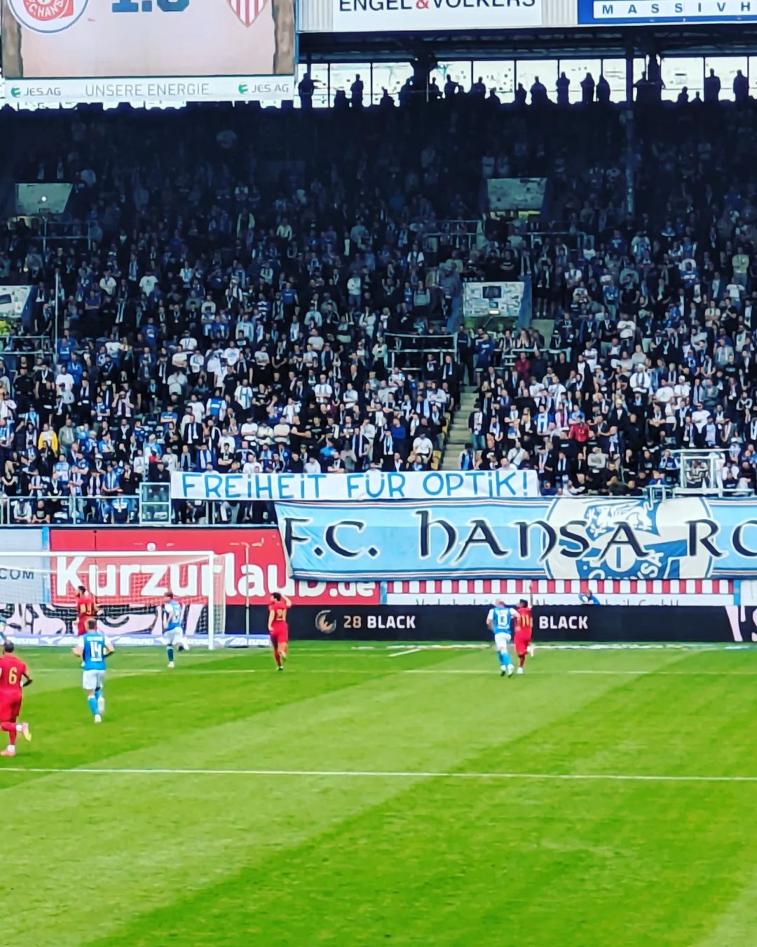 FC Hansa Rostock – FC Sevilla 2-1 (3)