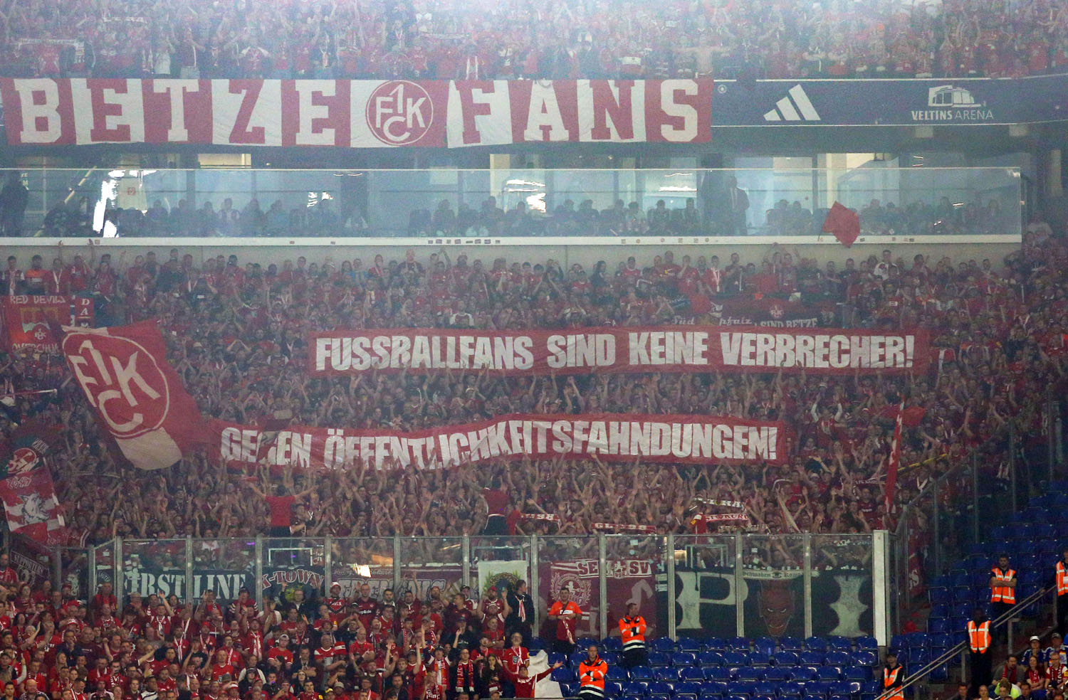 FC Schalke 04 – 1. FC Kaiserslautern 3-0