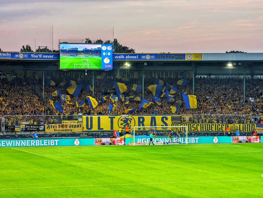 Eintracht Braunschweig – FC Schalke 04 1-3 (31)
