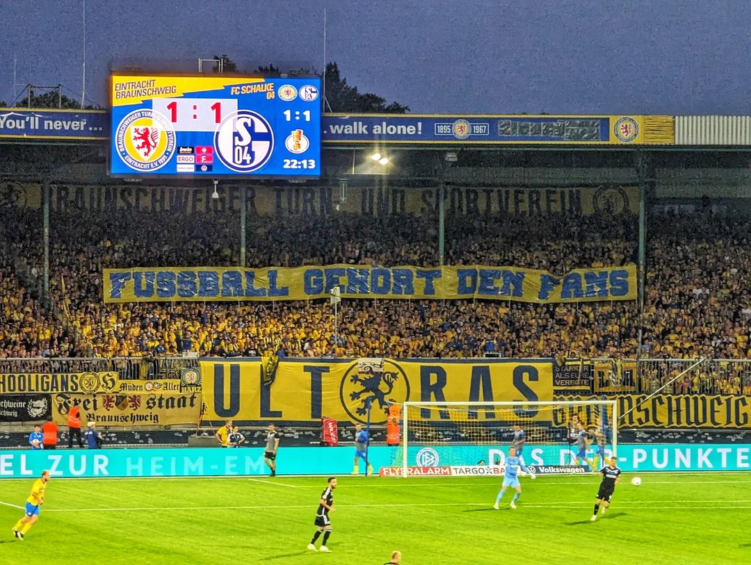 Eintracht Braunschweig – FC Schalke 04 1-3 (32)