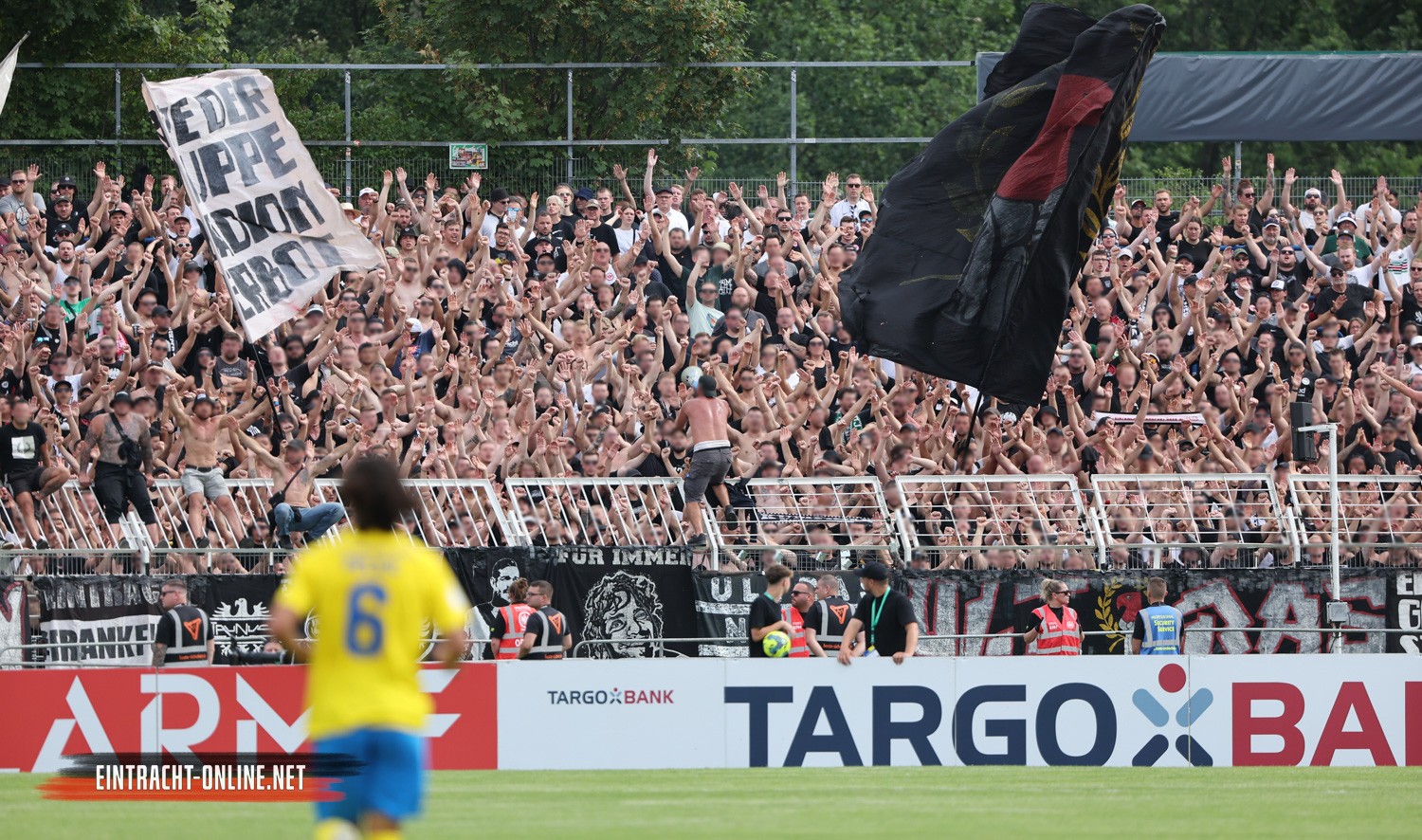 1. FC Lokomotive Leipzig – Eintracht Frankfurt 0-7 (6)