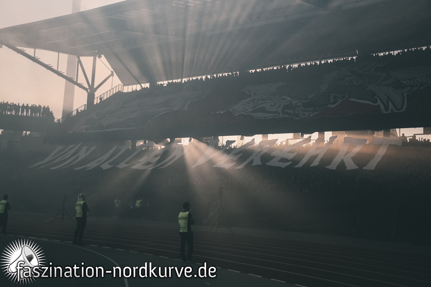 1. FC Nürnberg – SpVgg Fürth 1-1 (56)