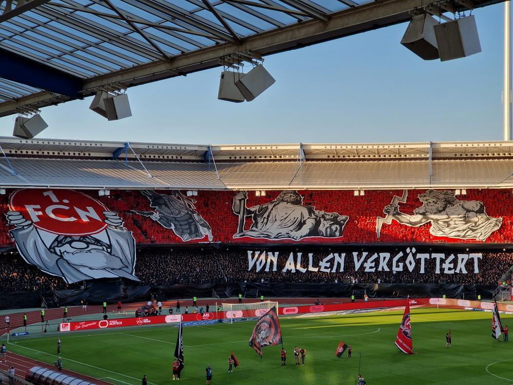 1. FC Nürnberg – SpVgg Fürth 1-1 (84)