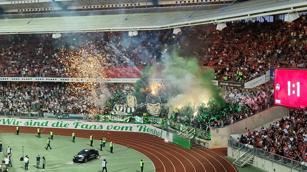 1. FC Nürnberg – SpVgg Fürth 1-1 (46)