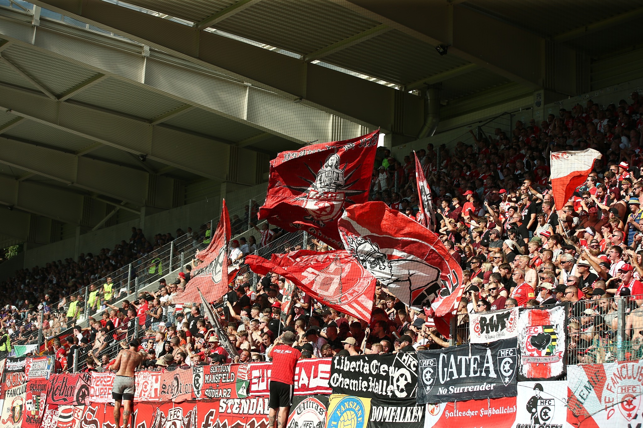 FC Erzgebirge Aue – Hallescher FC 3-1 (8)