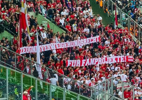 Borussia Mönchengladbach – 1. FSV Mainz 05 2-2 (17)