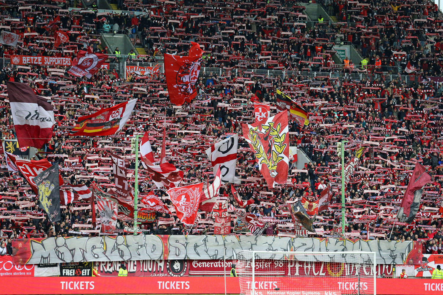 1. FC Kaiserslautern – SpVgg Fürth 0-2 (1)