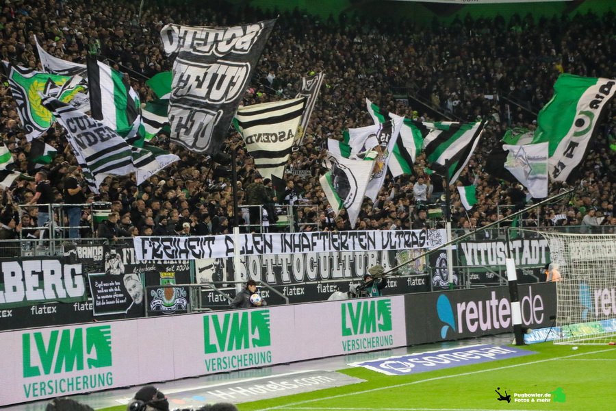 Borussia Mönchengladbach – VfL Wolfsburg 4-0 (16)