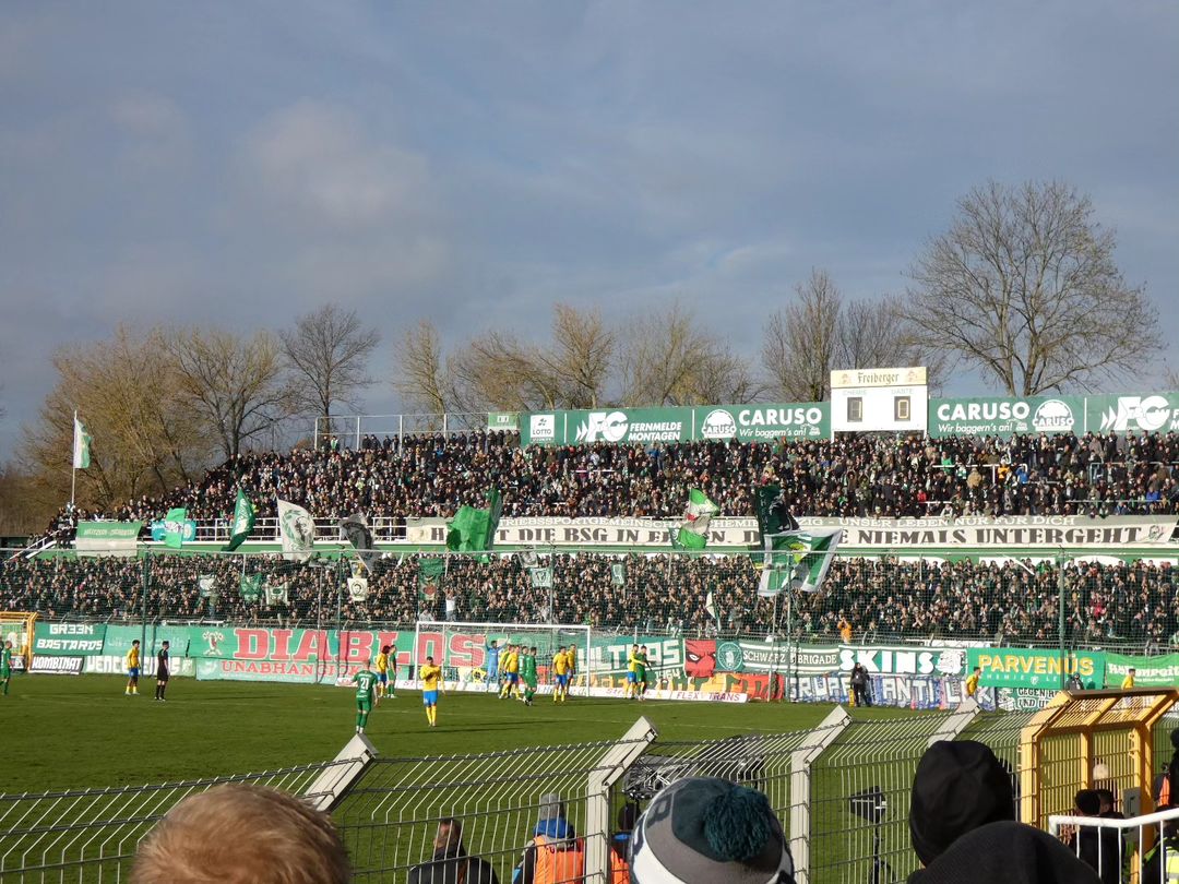BSG Chemie Leipzig – 1. FC Lokomotive Leipzig 1-1 (1)