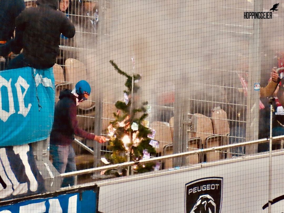 1. FC Kaiserslautern – Hertha BSC 1-2 (12)