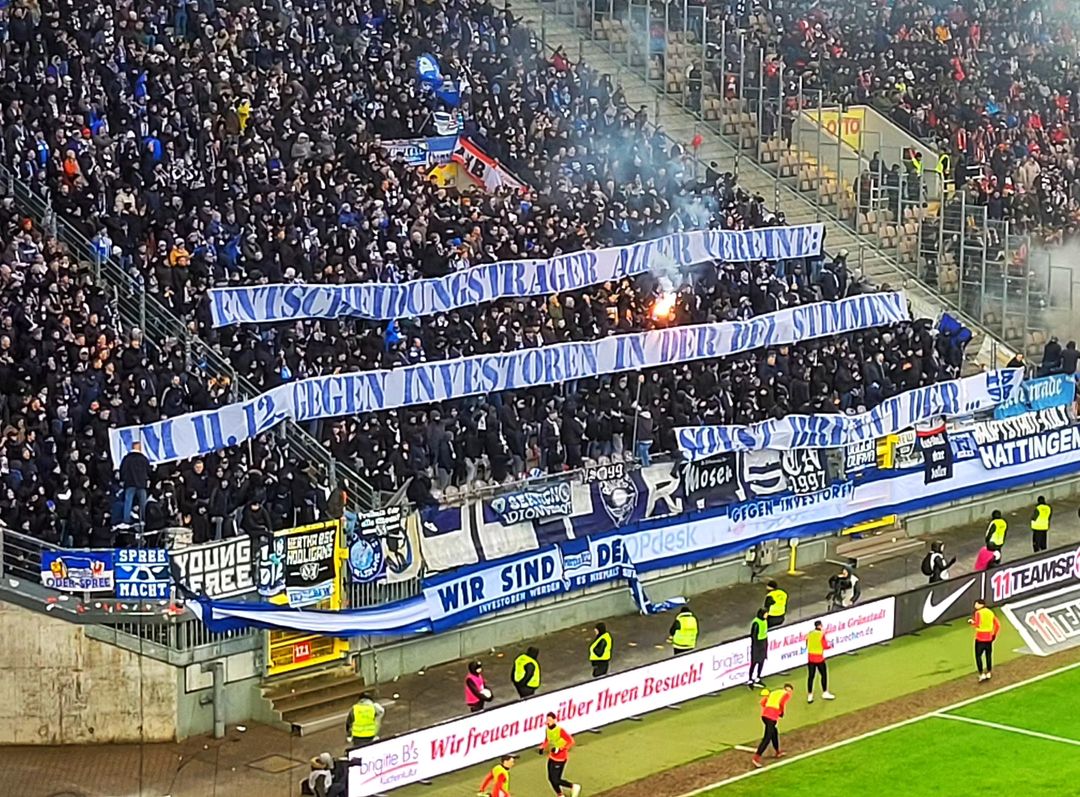 1. FC Kaiserslautern – Hertha BSC 1-2 (17)