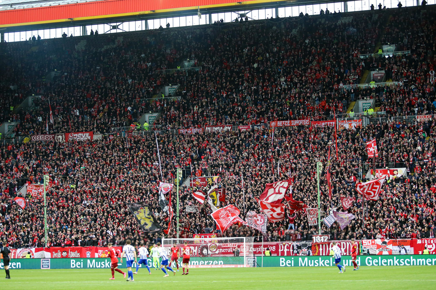 1. FC Kaiserslautern – Hertha BSC 1-2 (7)