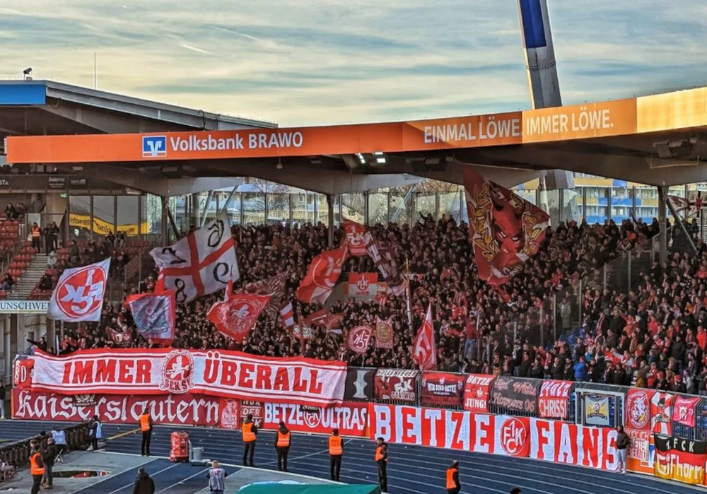Eintracht Braunschweig – 1. FC Kaiserslautern 2-1 (10)