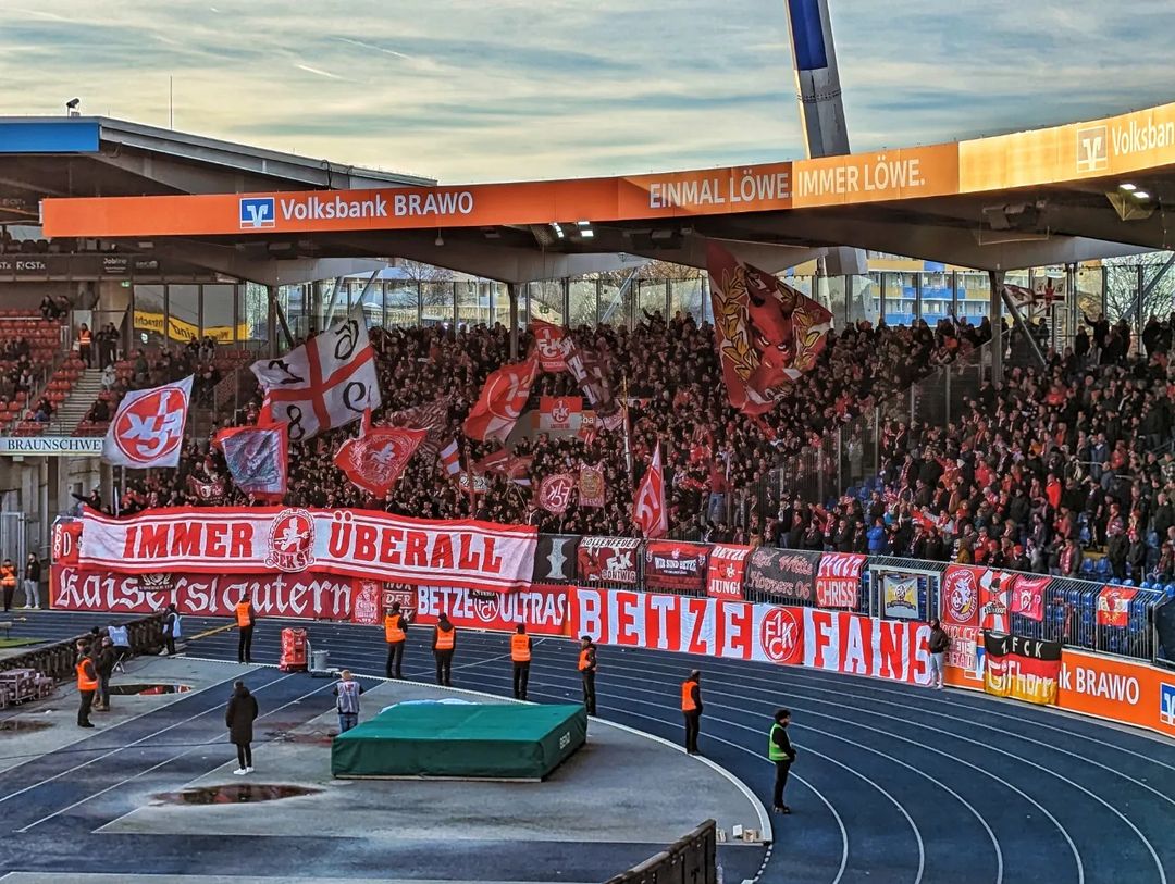 Eintracht Braunschweig – 1. FC Kaiserslautern 2-1 (14)