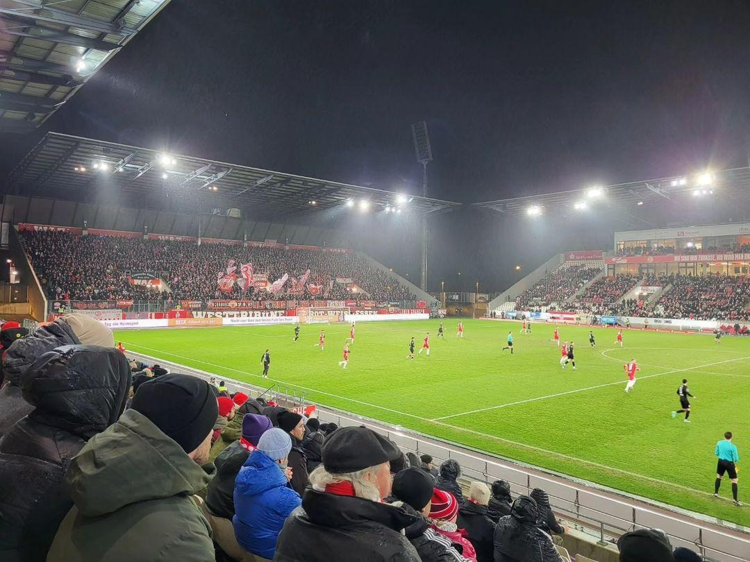 Rot-Weiss Essen -Hallescher FC (5)