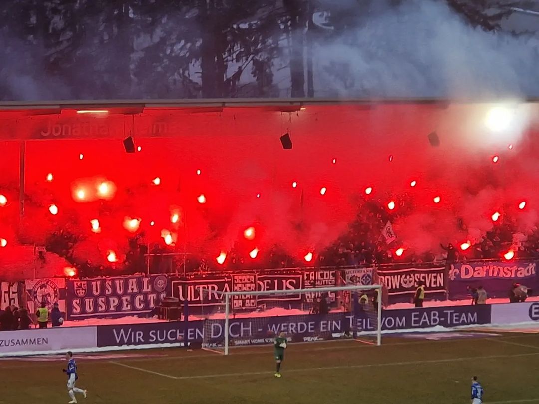 SV Darmstadt 98 – Eintracht Frankfurt 2-2 (20)