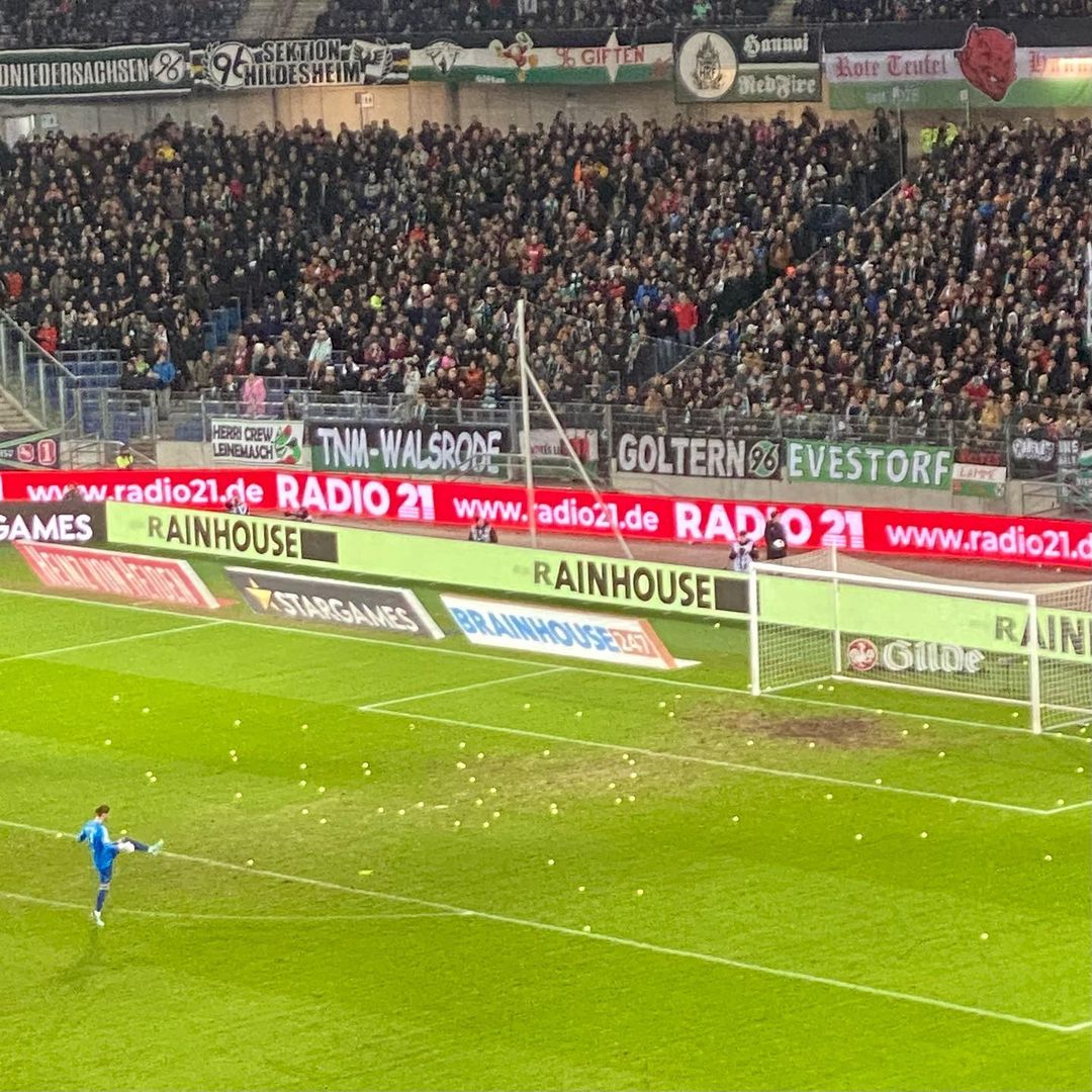 Hannover 96 – 1. FC Nürnberg 3-0 (4)